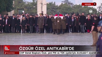 CHP Genel Başkanı Özel, yeni PM ve YDK üyeleriyle Anıtkabir'i ziyaret etti