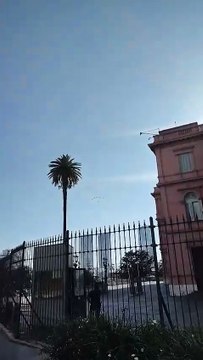 Así fue el vuelo de los aviones de combate F-16 por la Ciudad de Buenos Aires