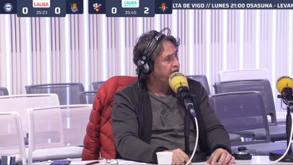 Enganchón brutal en Carrusel entre Raúl Ruiz e Iturralde por la expulsión a Luis Milla