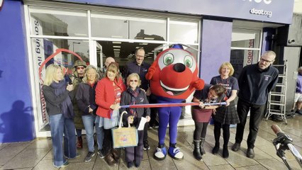 A countdown before Devon Air Ambulance Founder and Life President Ann Ralli cuts the ribbon to open the new charity shop in Exmouth, video Alan Quick IMG_0057