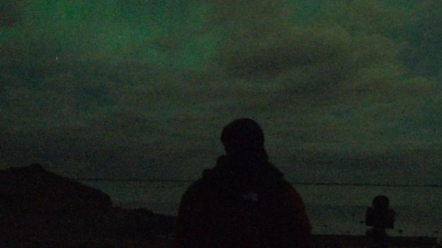 Mesmerizing footage shows Northern Lights illuminating remote Icelandic skies