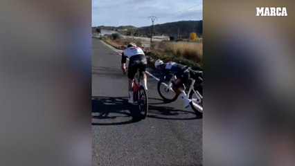 Así ha sido la increíble salvada de Van der Poel entrenando en Alicante
