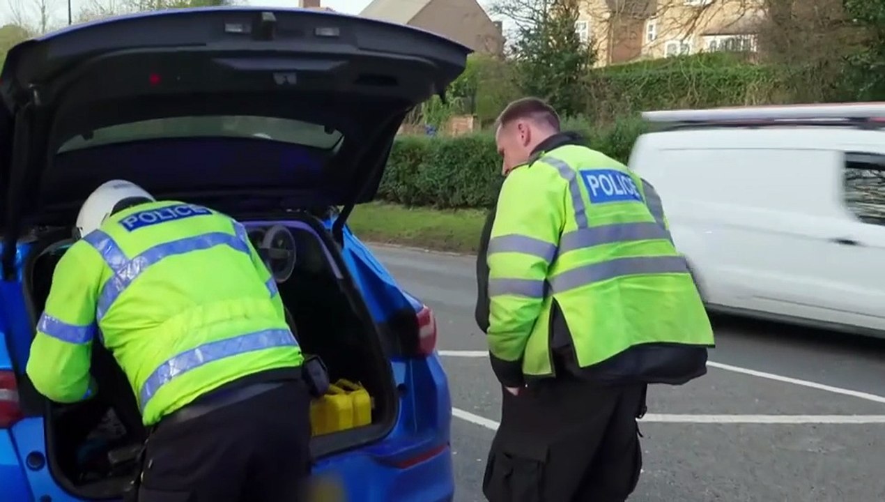 Traffic Cops S12E22 ((Jan 13 2024)