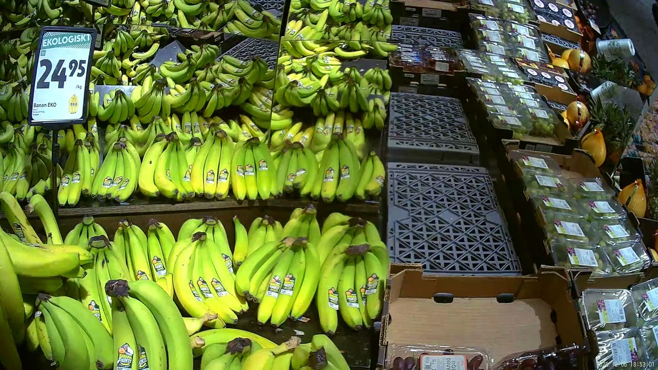 Vid Krämarens Galleria och handlar på Ica. Örebro 6 Dec. 2025