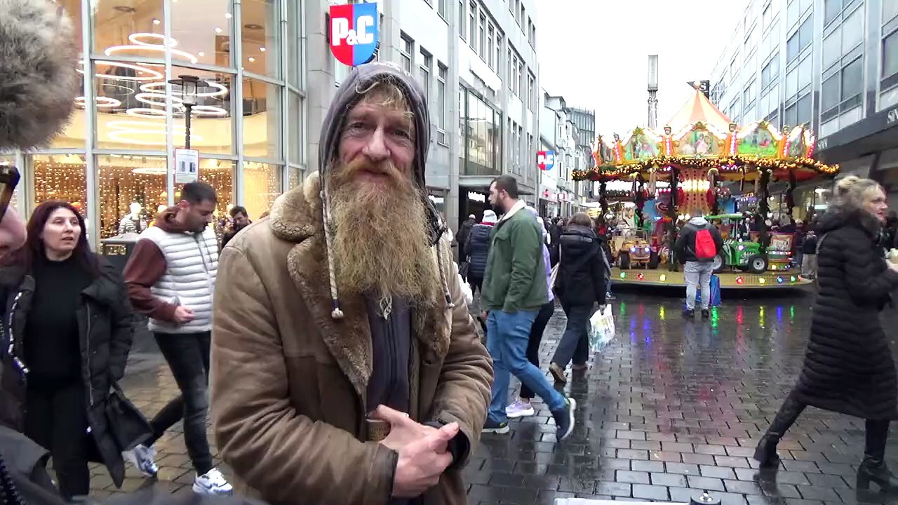 WEIHNACHTSMARKT Teil 1, am 06.12.2025