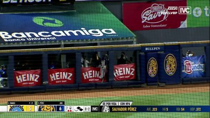 Salvador Pérez disparó su primer HR con Leones