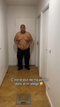 C’est le jour de ma pesée, je suis impatient de savoir si j’ai ENCORE perdu du poids cette semaine 💪🏾 #motivation #humour #pertedepoids #transformation