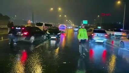 TEM Otoyolu’nda zincirleme trafik kazası! 2 yaralı