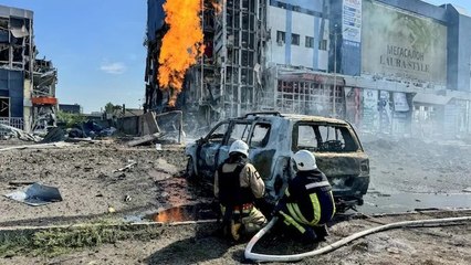 रूसी हमले में यूक्रेन का रेलवे हब तबाह, देखें दुनिया आजतक