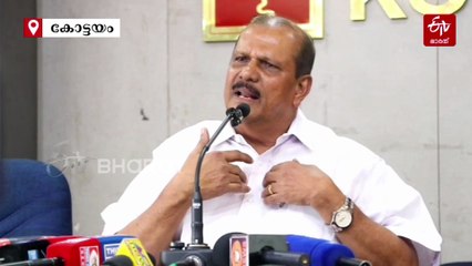'സെക്ഷ്വല്‍ പെര്‍വെര്‍ട്ടാണ് അയാള്‍, ചെവിക്കുറ്റിക്ക് രണ്ട് കൊടുത്ത് മാനസികാരോഗ്യ കേന്ദ്രത്തിലാക്കണം': രാഹുല്‍ മാങ്കൂട്ടത്തിലിനെതിരെ പിസി ജോർജ്