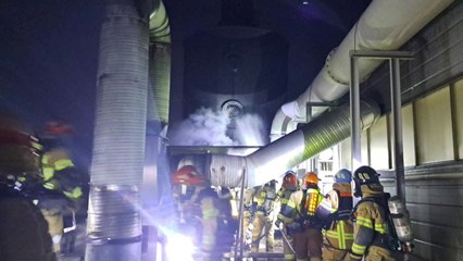 경북 경산 공장 환기 설비에서 불...1억여 원 피해 / YTN