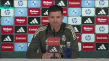 Xabi Alonso apuesta por Joan Martínez ante la plaga de lesiones en la defensa del Real Madrid