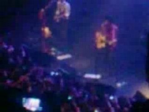 concert panic at the disco I write sins not tragedie