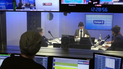 Audition de Jean-Luc Mélenchon : «Si Monsieur Mélenchon se prend pour un laïcard, alors moi, je suis pilote de chasse», juge un auditeur