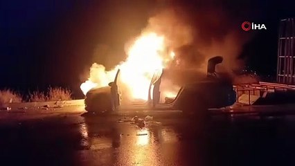 Park halindeki araç alev topu oldu, geriye hurda kaldı