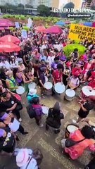 Mulheres protestam contra feminicídio em BH