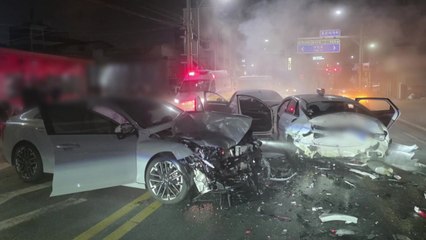 충북 충주서 차량 4대 추돌...3명 중경상 / YTN