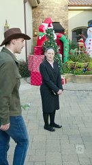 Secret Billionaire Returns on Christmas USA #ReelShort
