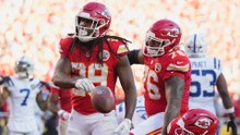 Fantasy Football Choices: Kareem Hunt vs. Zonovan Knight