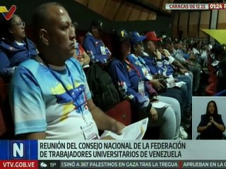 Caracas | Más de 300 trabajadores universitarios debaten ideas para fortalecer defensa de la patria
