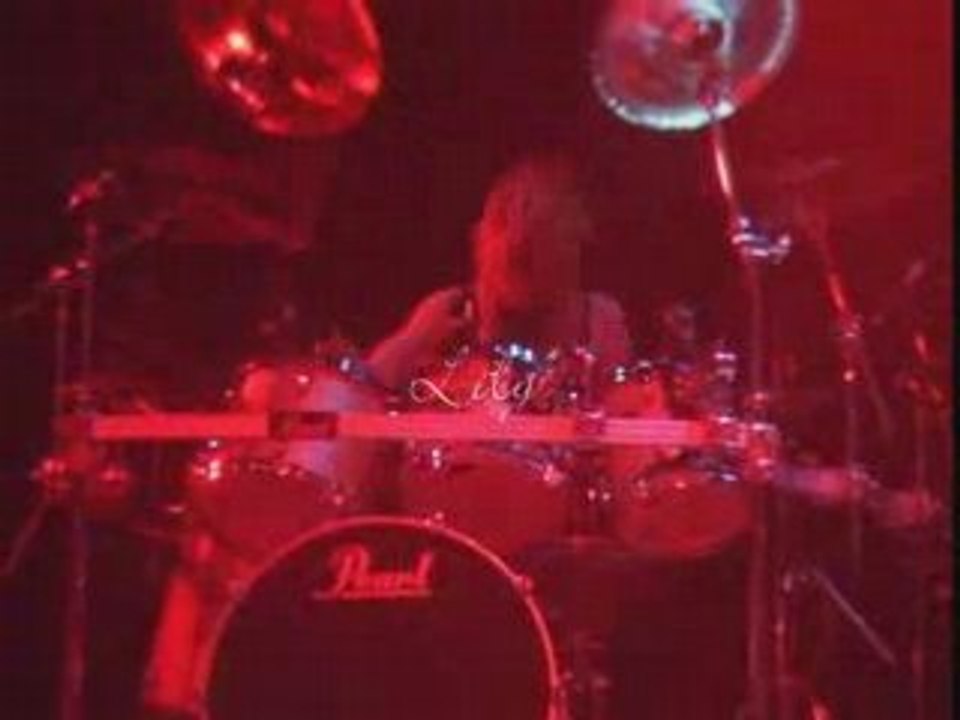 Cinema Bizarre- Shin à la batterie à Essen