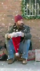 [Doblado] Encontré un Marido Multimillonario Sin Hogar para Navidad en Español