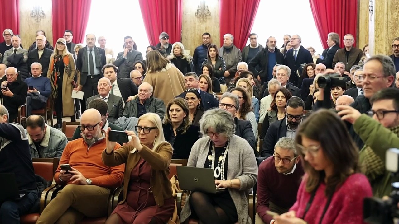 Il sindaco Basile si è dimesso