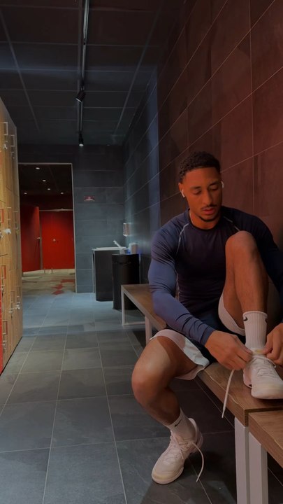 🏋🏾‍♂️