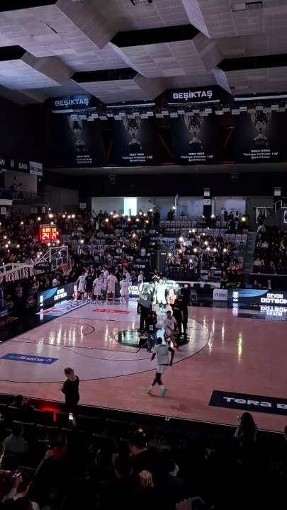 Takım Anonsu - Beşiktaş v Esenler Erokspor - Türkiye Sigorta Basketbol Süper Ligi 19. Hafta