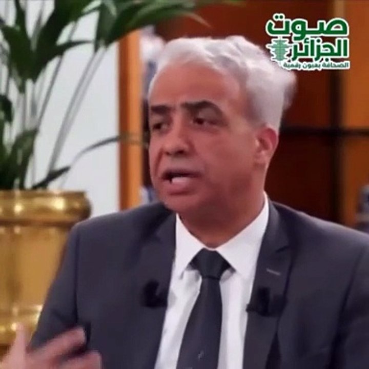 تبون يعطي الضوء الأخضر للصحفيين- لا أحد فوق القانون ومن لديه ملف وأدلة ضد أي مسؤول فلينشره (فيديو)