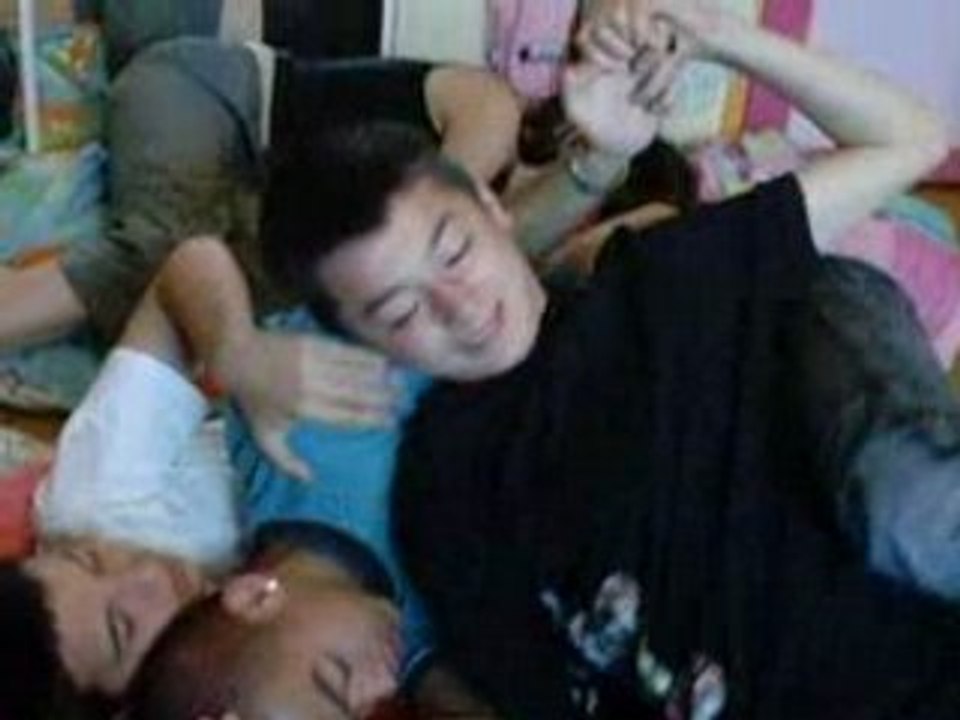 BIZUTAGE THOMAS BY ADRIAN ET ETIIENNE