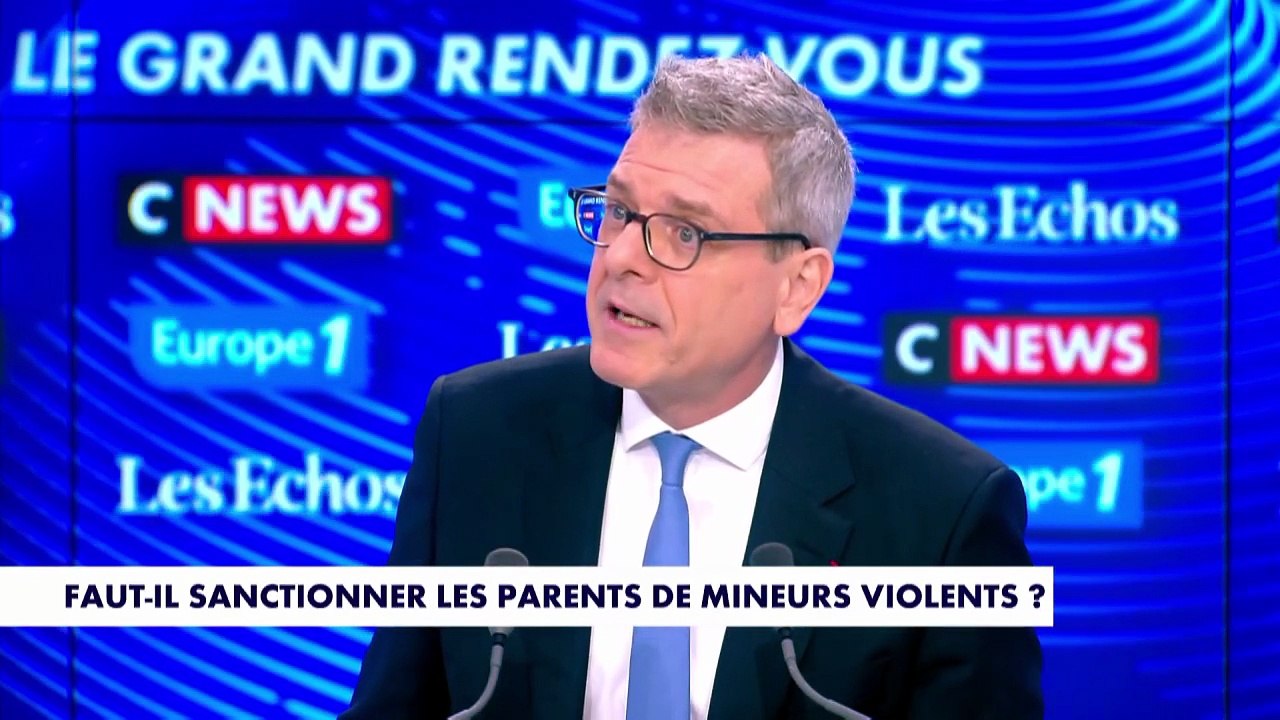Faut-il sanctionner les parents de mineurs violents?