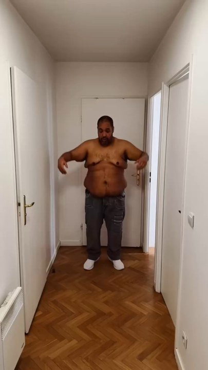 Le genre de musique qui me motive à me bouger 😎🤣 #motivation #pertedepoids #transformation #humour #danse