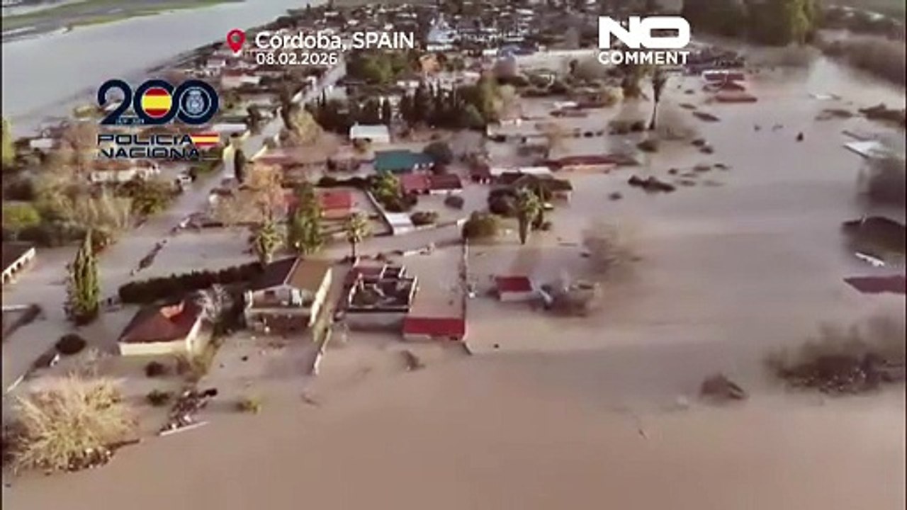 Après la tempête : des vues aériennes montrent de vastes inondations en Andalousie