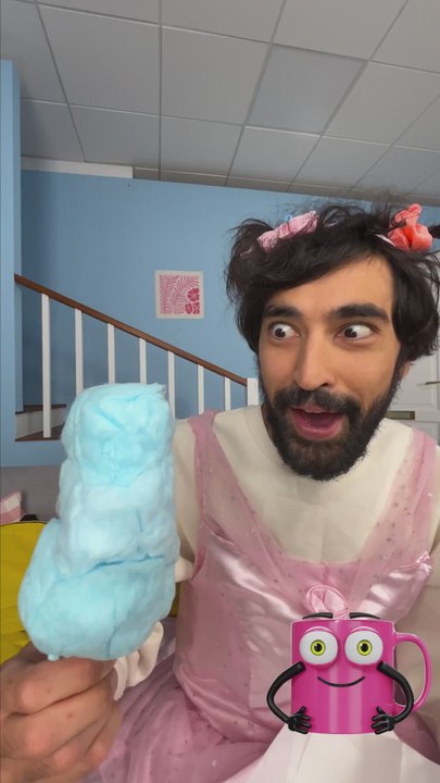 The cotton candy swap prank! 🍬🎯 #funny #comedy