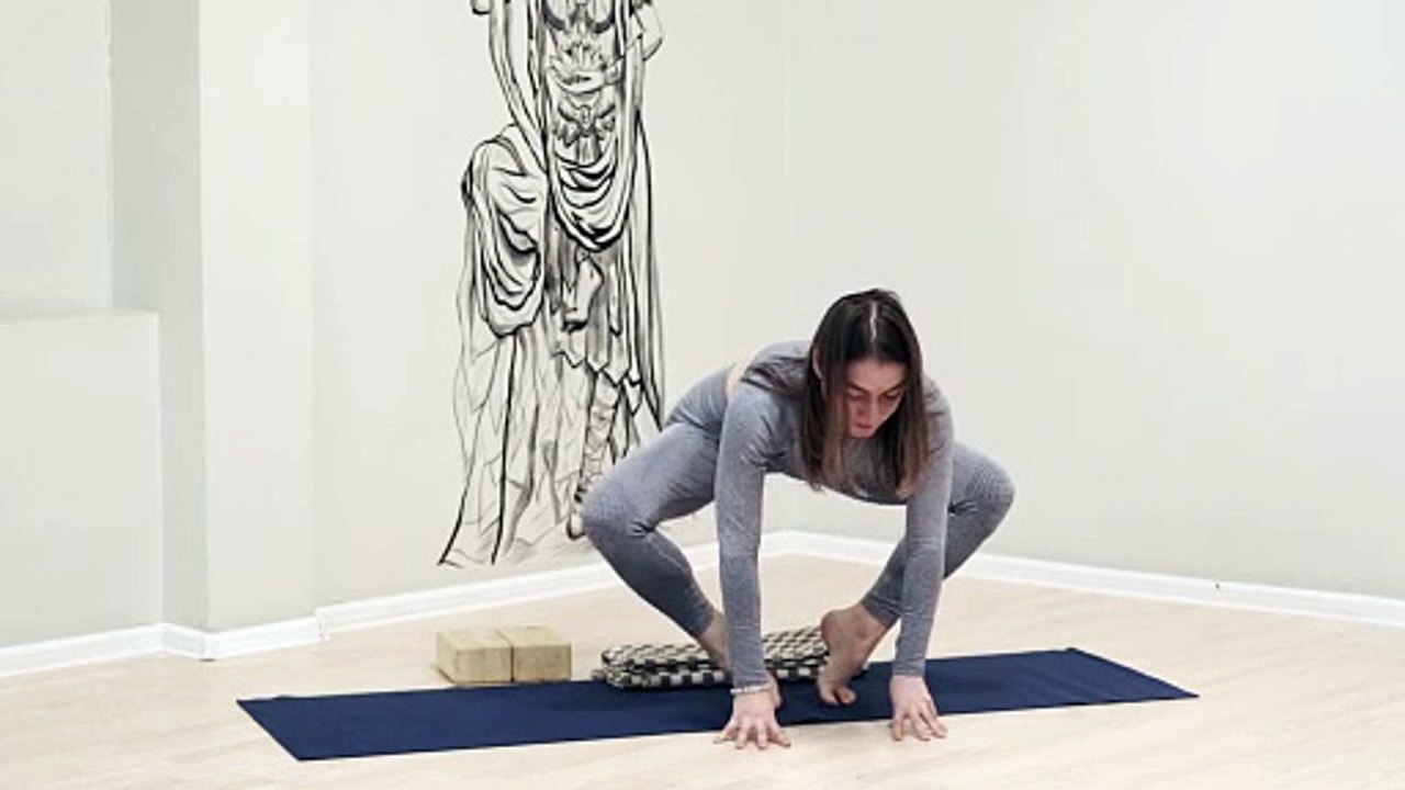 Deep Squat Hold: Improve Mobility