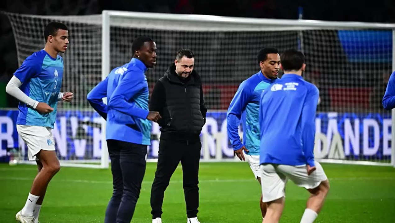 Les compositions du Classique : le PSG avec Safonov mais sans Kvaratskhelia, De Lange et Pavard titulaires pour l'OM - Foot - Ligue 1