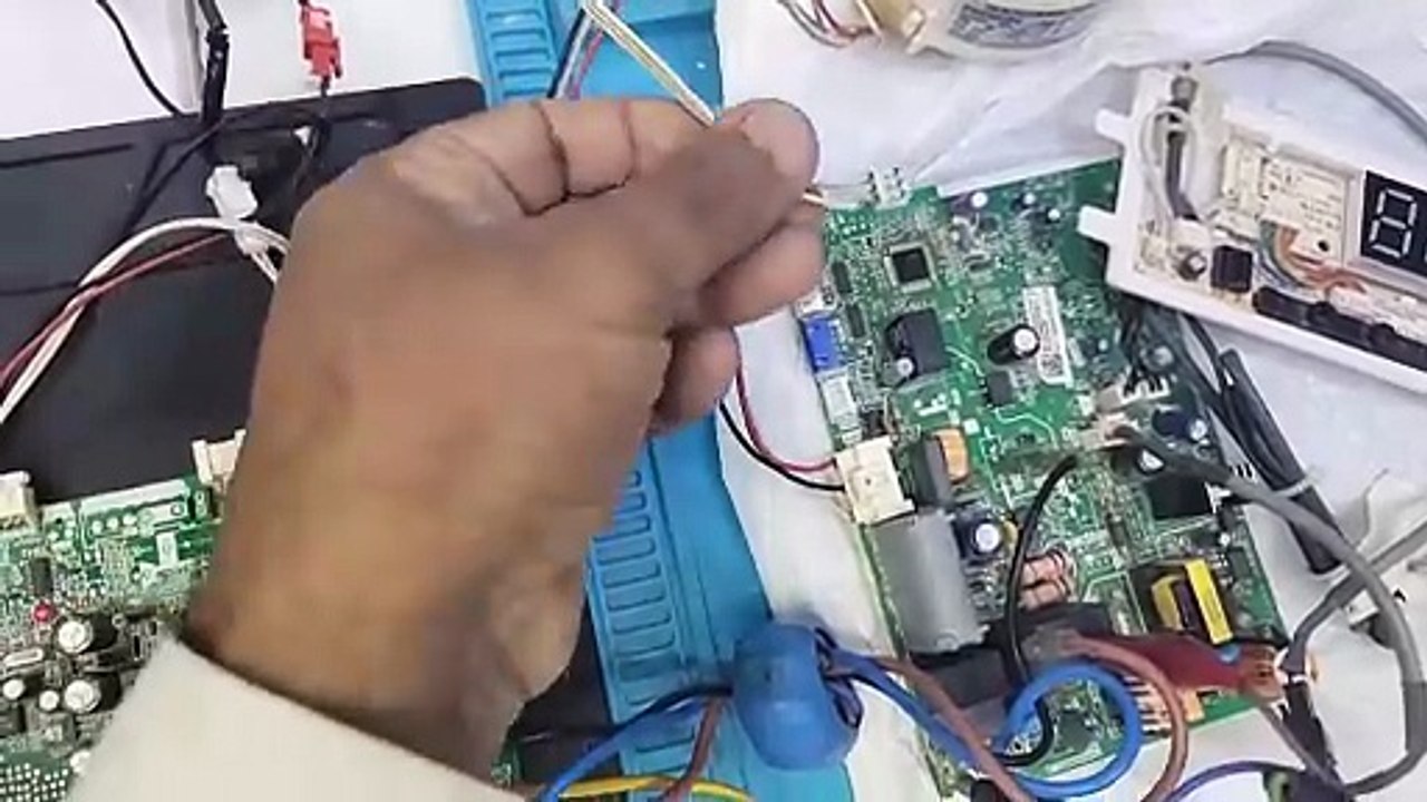 Dawlance PEL Dc inverter ac EO error code Dc inverter ac all pcb world,s best repairing center