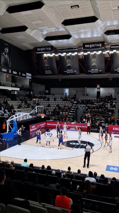 İlk Yarı Sonucu - Beşiktaş 37-52 Fenerbahçe - Halkbank Kadınlar Basketbol Süper Ligi 19. Hafta