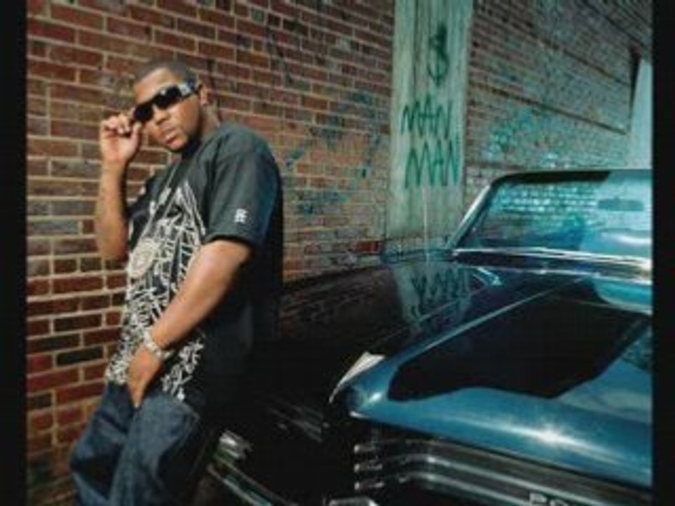 Gorilla Zoe Ft Sean Kingston - On the corner