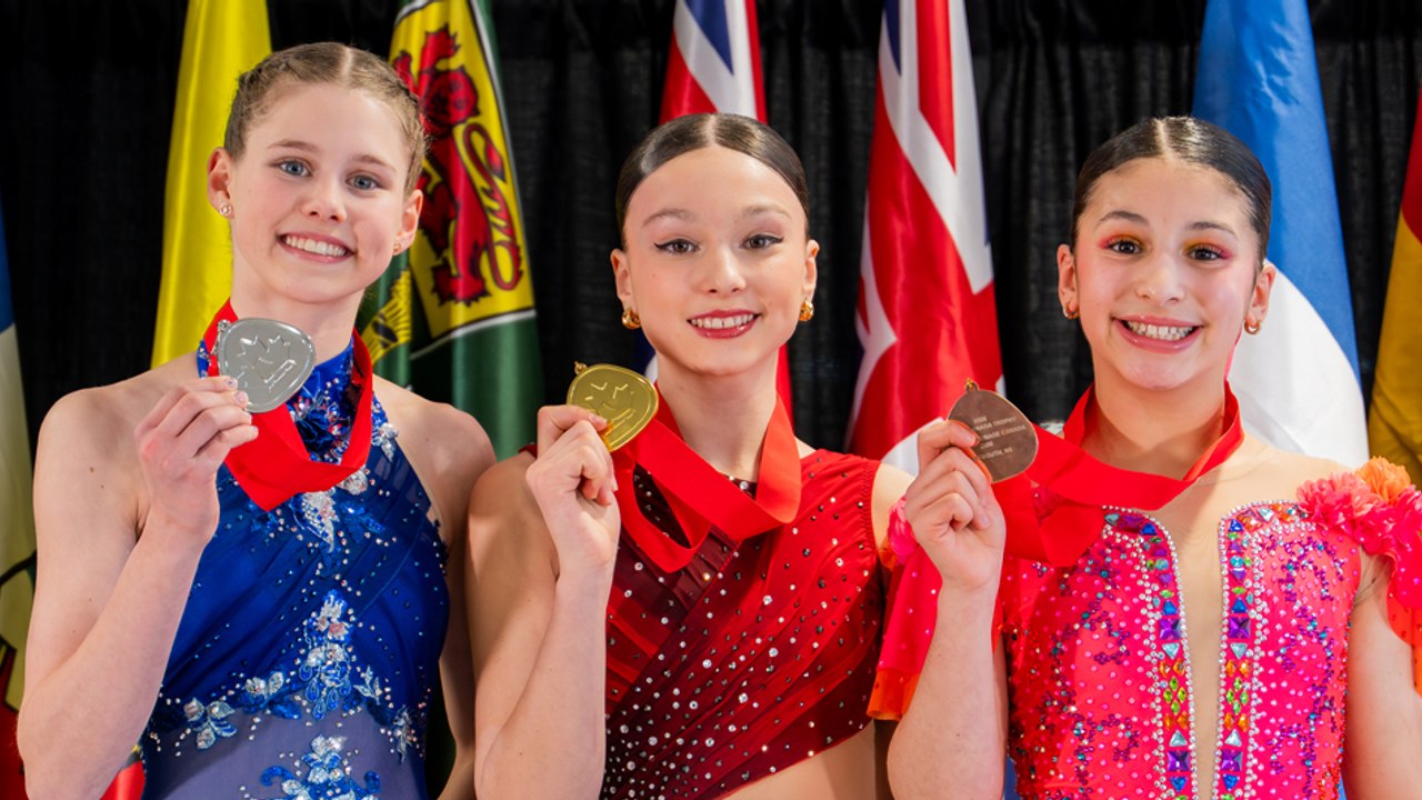 2026 Skate Canada Trophy / Trophée Patinage Canada 2026 - Novice Women - Victory Ceremony