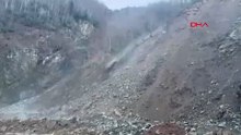 Rize'de köy yolunda heyelan kamerada