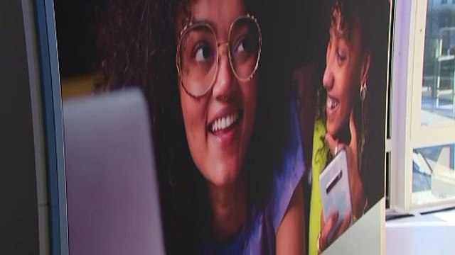 Bruselas acusa a Meta de violar reglas de competencia por vetar WhatsApp a sus rivales en IA