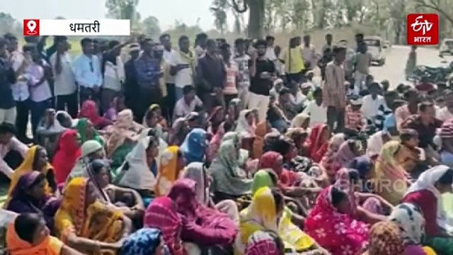 नगरी थाना प्रभारी पर जनप्रतिनिधि से अभद्रता के आरोप, सर्व आदिवासी समाज ने घेरा थाना, कार्रवाई की मांग