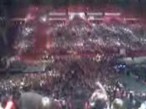 Tokio Hotel Bercy 09.03.08 - L'avant concert : L'appel TH