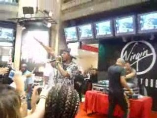 PSY 4 DE LA RIME VIRGIN PARIS