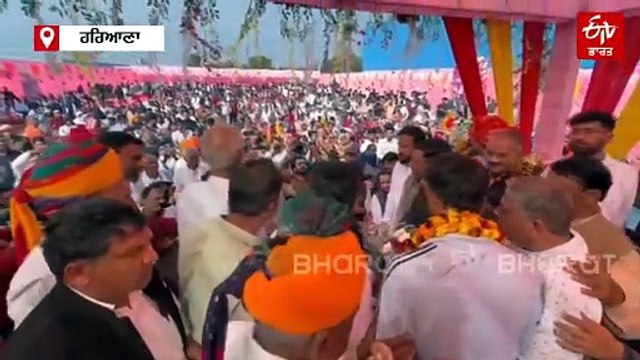 ਕਨਿਸ਼ਕ ਚੌਹਾਨ ਦਾ ਝੱਜਰ 'ਚ ਗ੍ਰੈਂਡ ਵੈਲਕਮ, ਮਾਂ ਦੀਆਂ ਅੱਖਾਂ 'ਚ ਆਏ ਖੁਸ਼ੀ ਦੇ ਹੰਝੂ