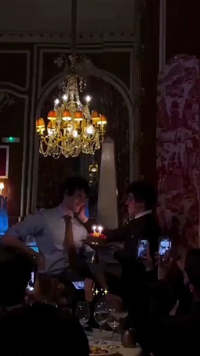 Los gestos de cariño de Javier Ambrossi a Javier Calvo por su cumpleaños