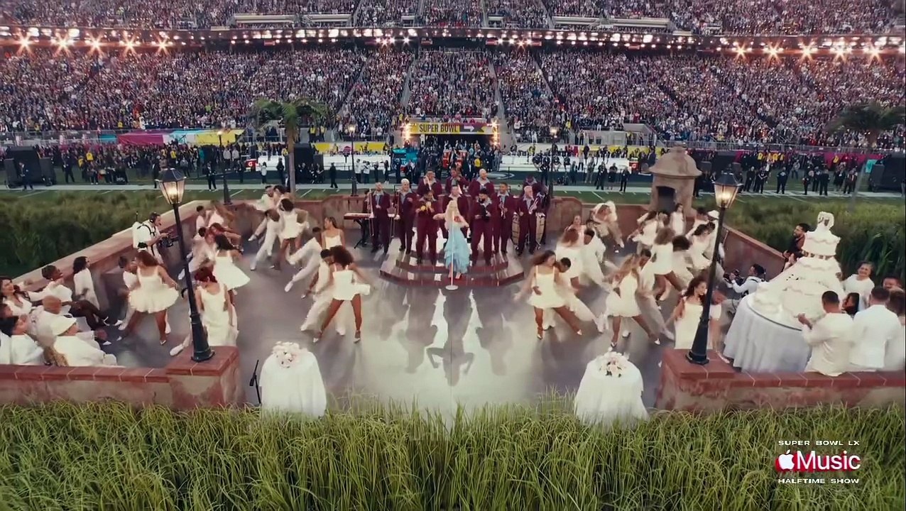 Katy Perry junto a Bad Bunny | Super Bowl 2026