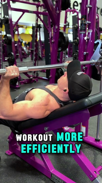 Adding the Smith Machine to your Routine! ➕The Smith machine gets a bad rap sometimes, but it can be a really useful tool in a well-rounded routine.